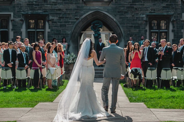 Modern Toronto wedding photographer, Alfred Chung, Alfred Chung Images, Toronto wedding photography, Hart House wedding ceremony